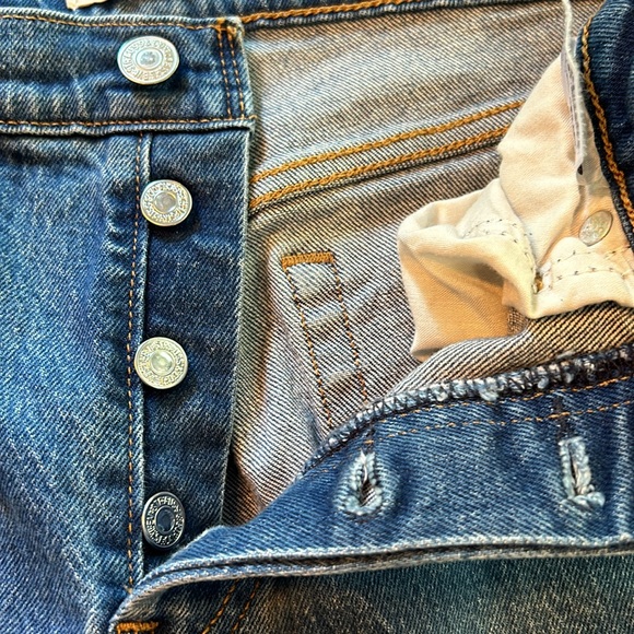 Levi Wedgie Jeans - Picture 5 of 8